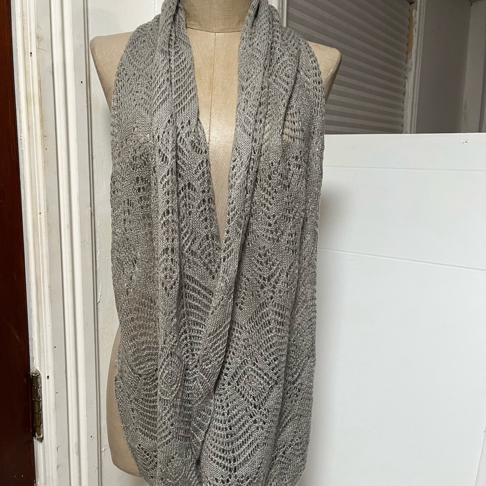 Anna taylor scarf
